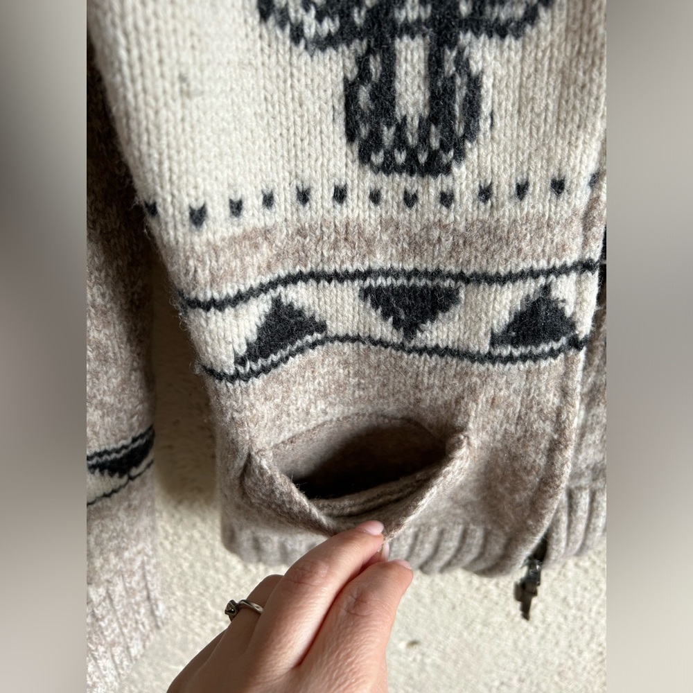 TNA sea to sky sweater size S - Picture 3 of 9